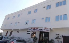 Raj Paradise Hotel